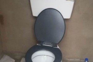 Bouw van het toilet is klaar